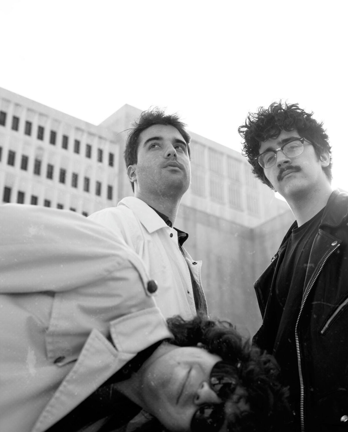 La Trinidad vuelve con "España Invertebrada", single producido por John Agnello