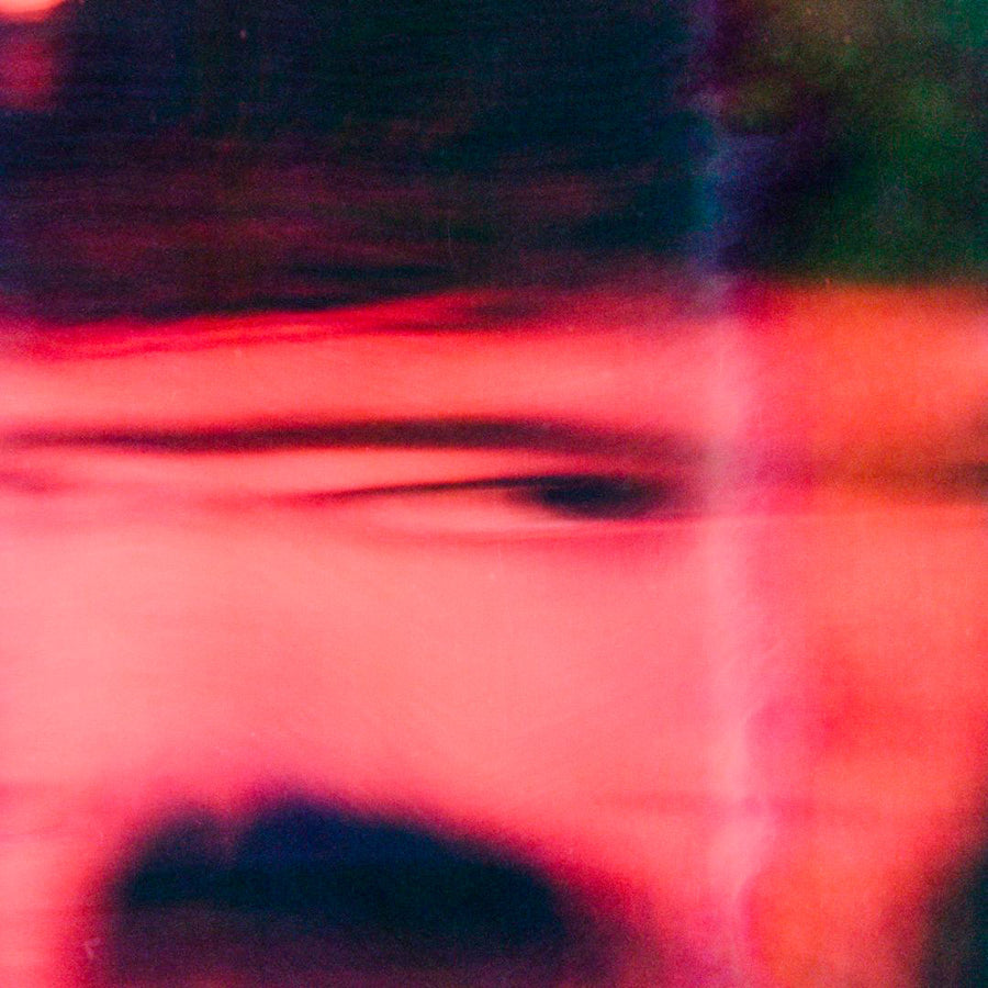 La Texana reflexiona sobre el paso del tiempo en su nuevo single "Marea"