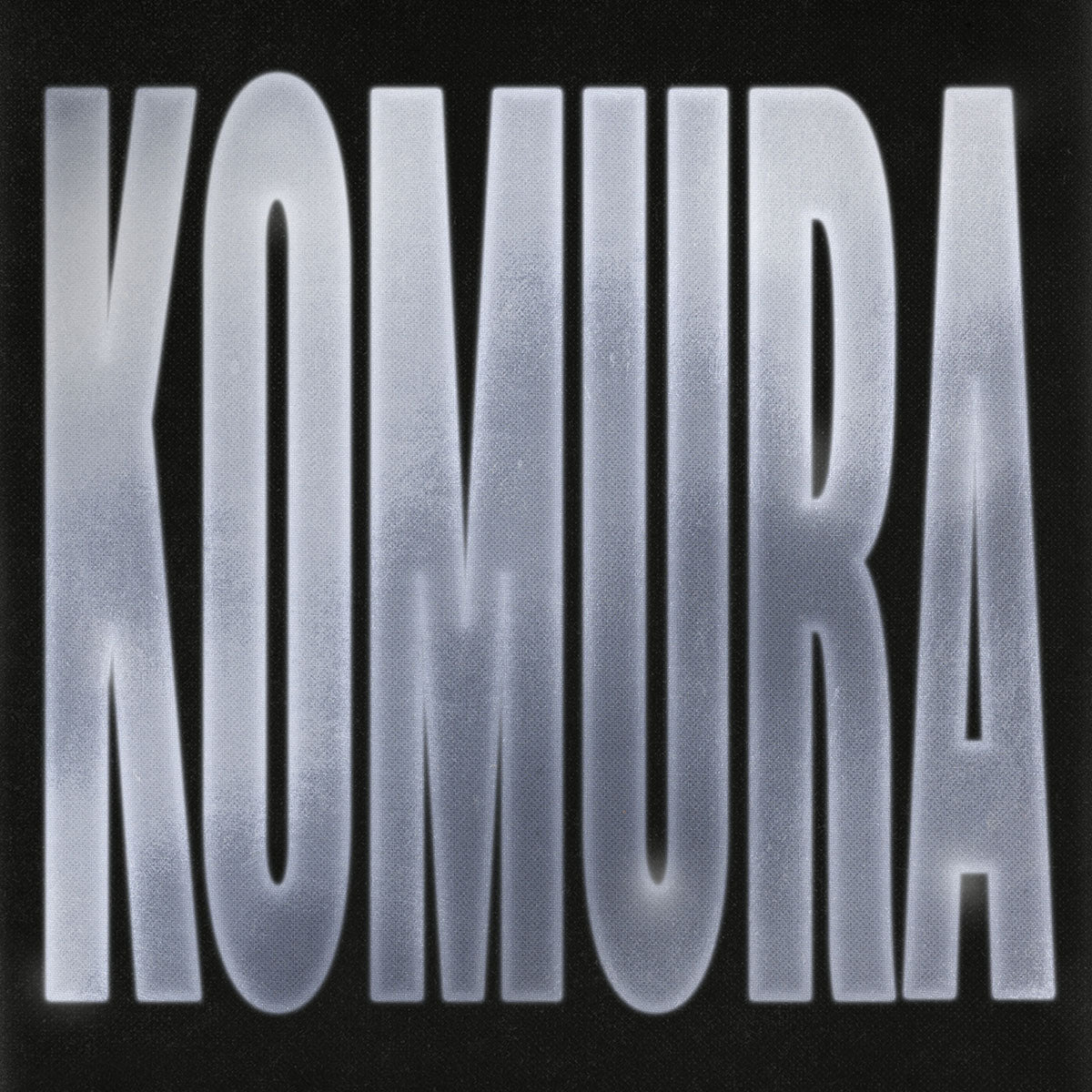 "Komura": el reggaetón onírico y lúdico de Nina Emocional