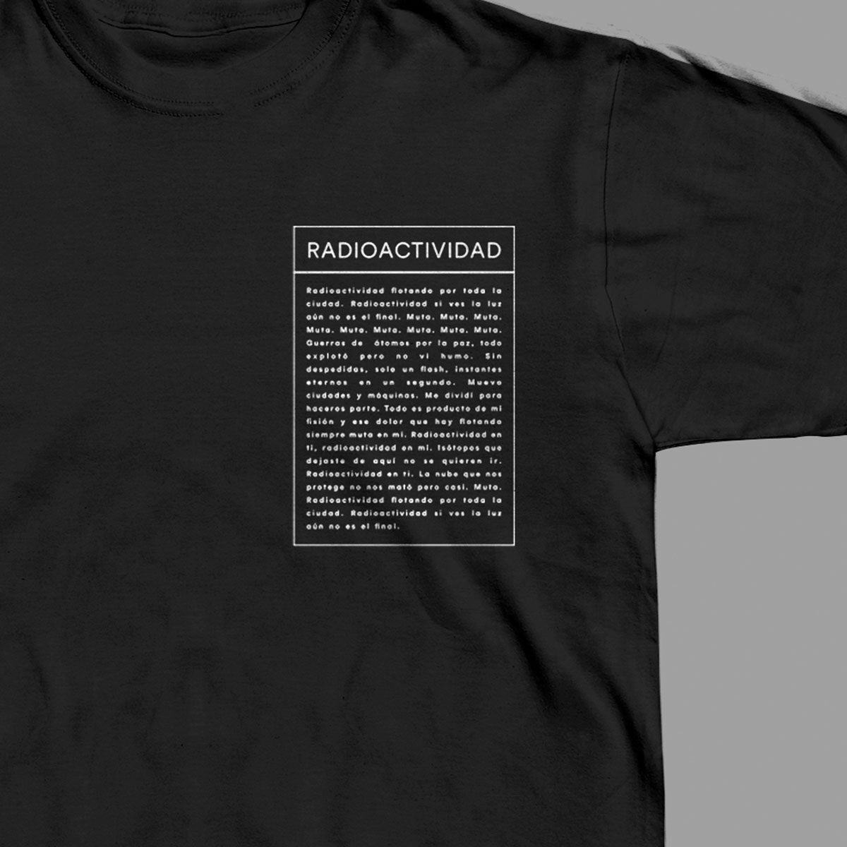 Camiseta Negra Erik Urano "Radioactividad"