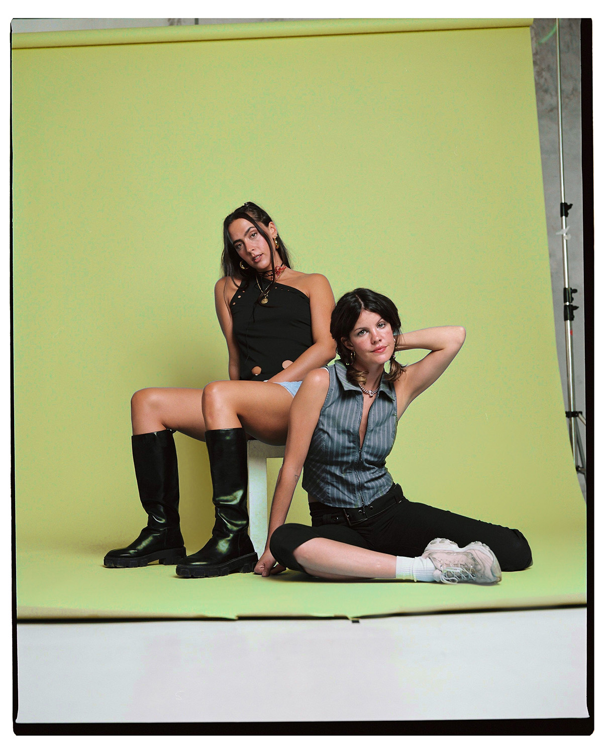 hinds-viva-promo