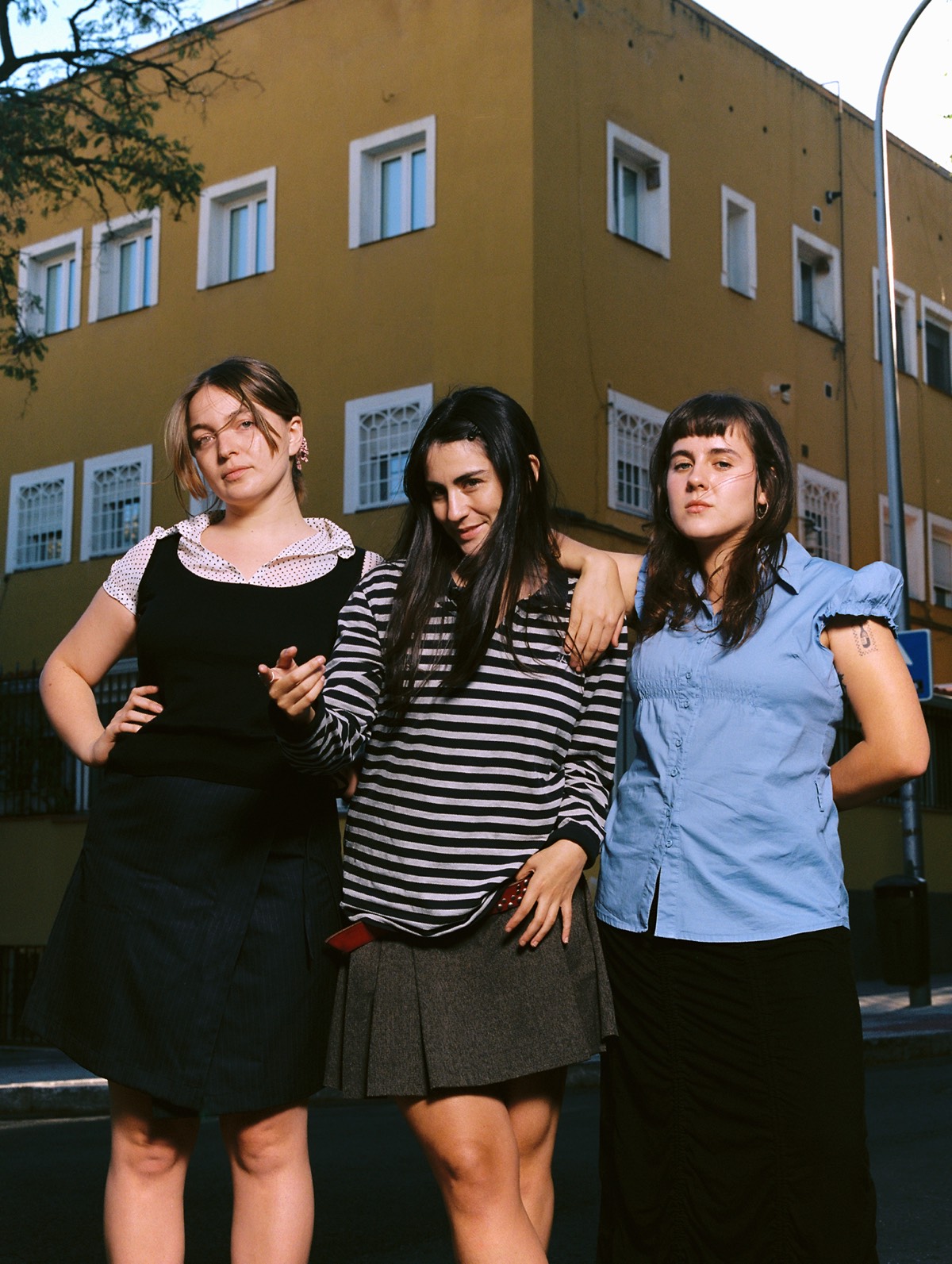 las-petunias-promo-06